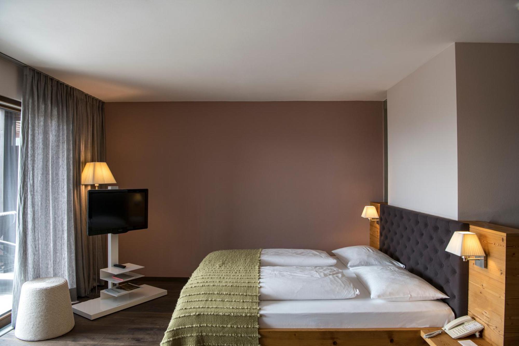 Terra - The Magic Place Relais & Chateaux Sarentino Luaran gambar