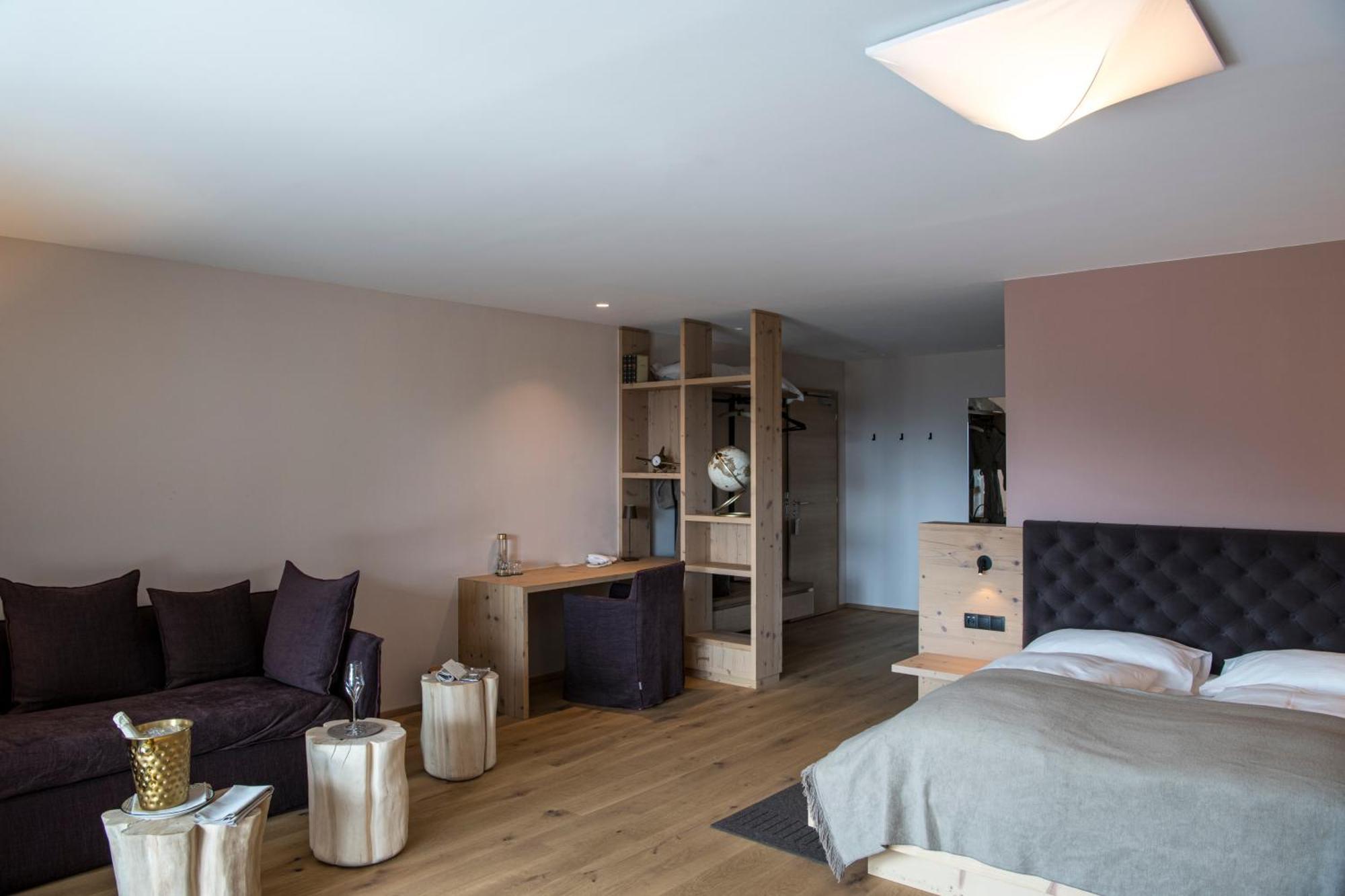 Terra - The Magic Place Relais & Chateaux Sarentino Luaran gambar