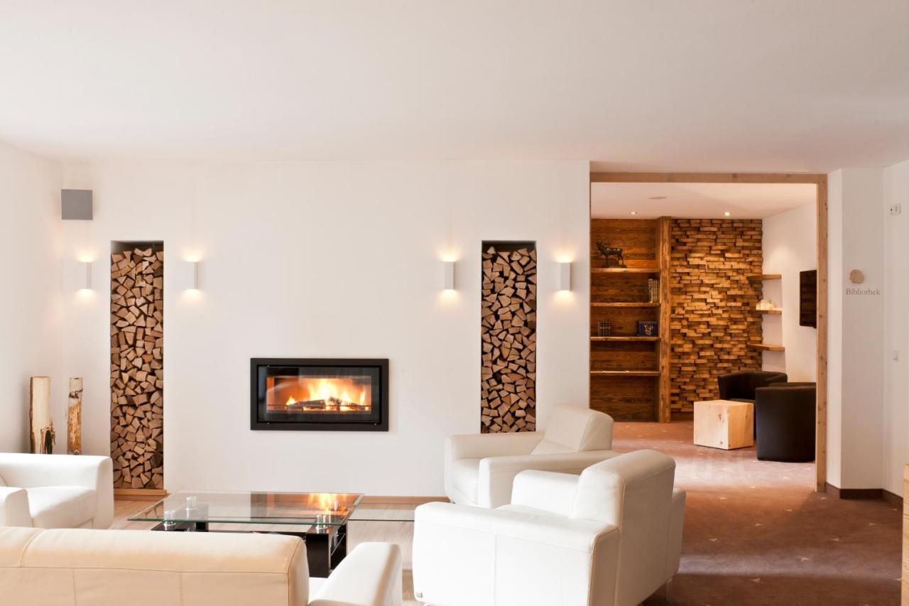 Terra - The Magic Place Relais & Chateaux Sarentino Luaran gambar