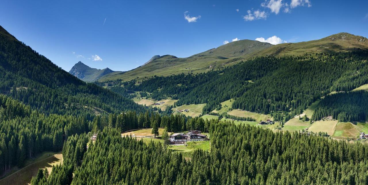 Terra - The Magic Place Relais & Chateaux Sarentino Luaran gambar